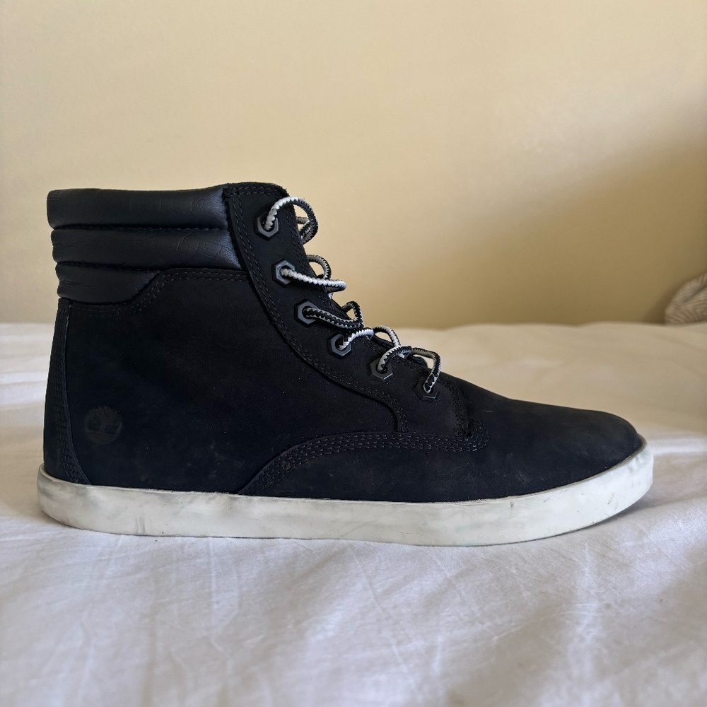 Timberland High Tops; Women's 9 Black